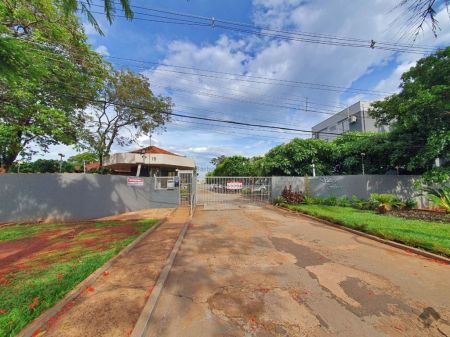 Apartamento em Coopharádio