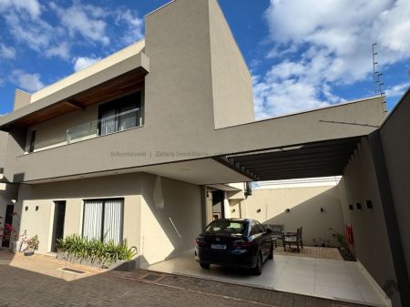 Sobrado-Condomínio em Vila Nascente