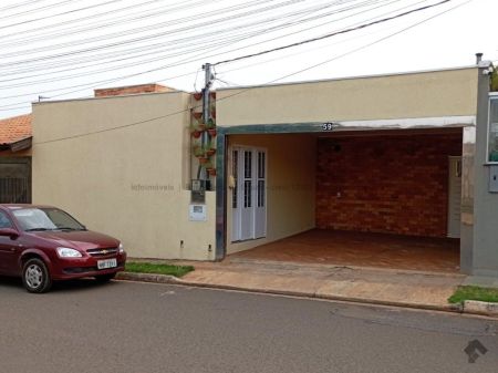 Casa-Térrea-Condomínio em Tijuca