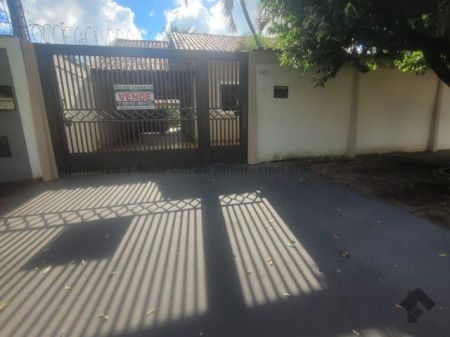 Casa-Térrea em Vila Nasser