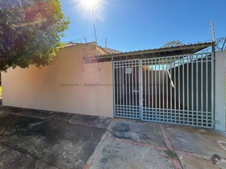 Casa-Térrea em Vila Ipiranga