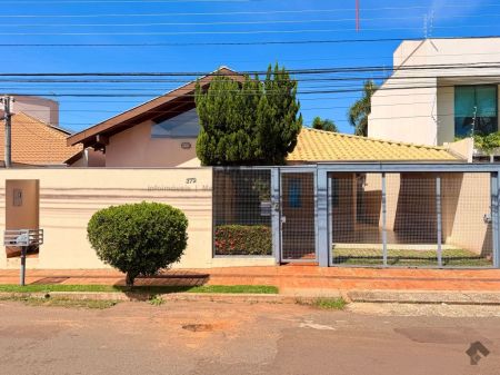 Casa-Térrea em Vila Vilas Boas
