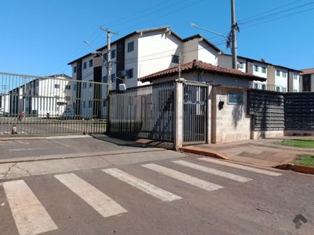 Apartamento em Jardim Centenário
