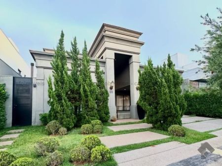Casa-Térrea-Condomínio em Pq. Residencial Damha III