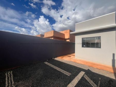 Casa-Térrea em Residencial Figueiras do Parque