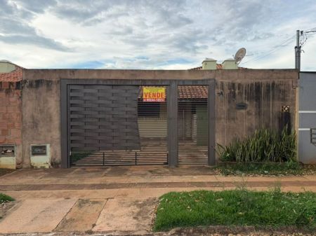 Casa-Térrea em Jardim Los Angeles