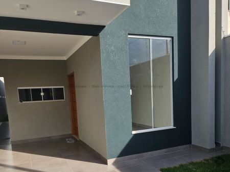 Casa-Térrea em Rita Vieira