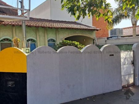 Casa Comercial em Vila Vilas Boas