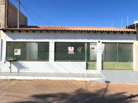 Casa-Térrea em Estrela do Sul