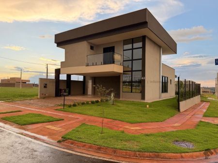 Sobrado-Condomínio em Loteamento Reserva Santa Inês