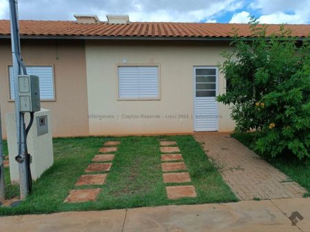 Casa-Térrea-Condomínio em Parati