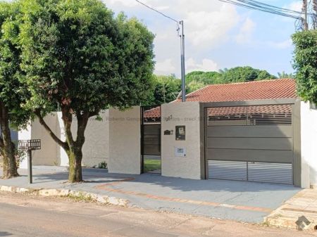 Casa-Térrea em Vila Vilas Boas