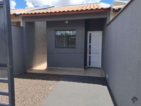 Casa-Térrea em Jardim Anache