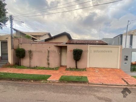 Casa-Térrea em Seminário