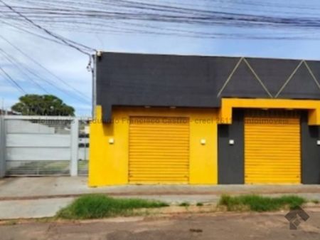 Sala / Salão / Loja em Guanandi