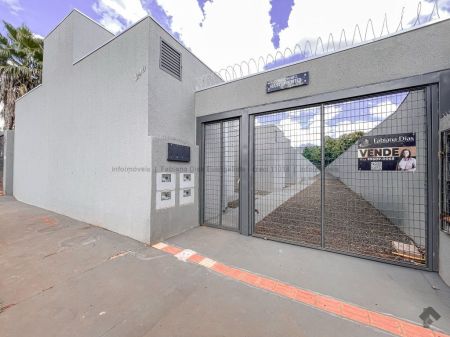 Casa-Térrea-Condomínio em Centenário