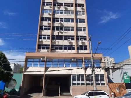 Sala / Salão / Loja em Centro
