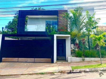 Sobrado em Jardim Mansur