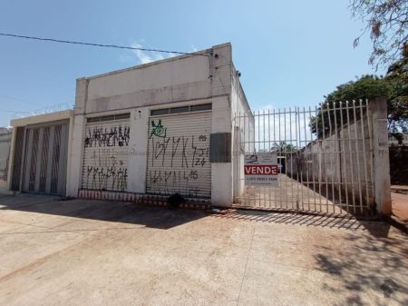 Sala / Salão / Loja em Centro