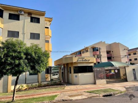 Apartamento em Vila Carlota
