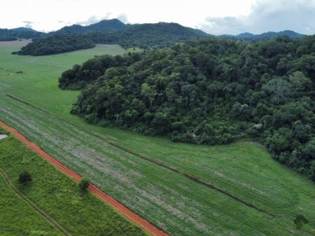 Fazenda em Zona Rural