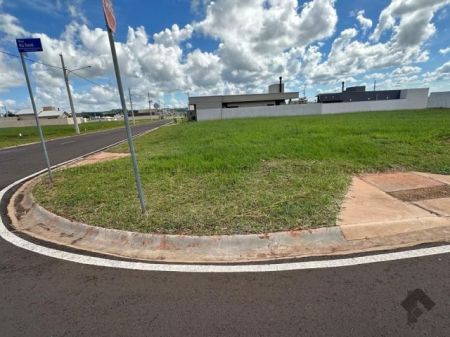 Terreno-Condomínio em Loteamento Reserva Santa Inês