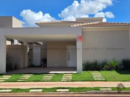 Casa-Térrea-Condomínio em Tiradentes