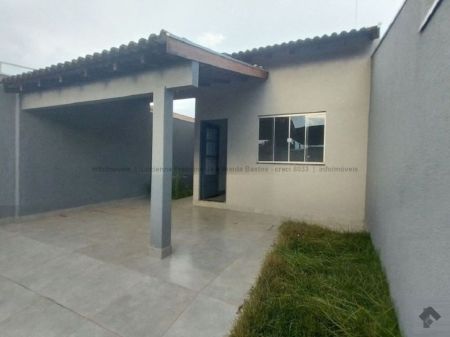 Casa-Térrea em Aero Rancho