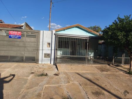 Casa-Térrea em Vila Ieda