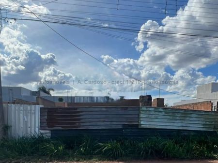 Casa-Térrea em Rita Vieira