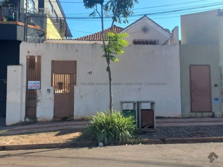 Casa Comercial em Centro