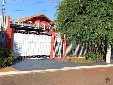 Casa-Térrea em Parque Alvorada