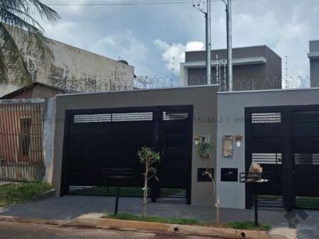Casa-Térrea em Coronel Antonino