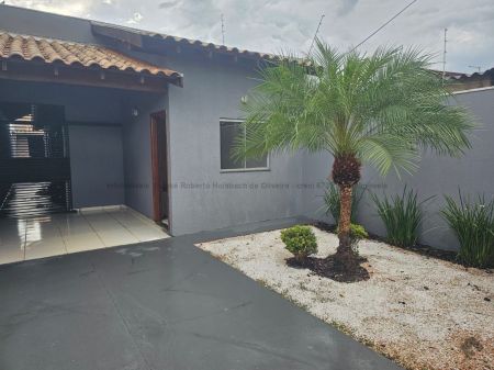 Casa-Térrea em Vila Carlota