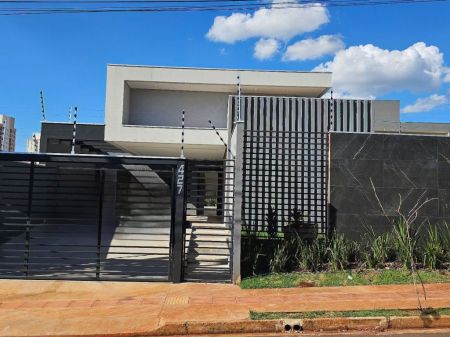 Casa-Térrea em Rita Vieira