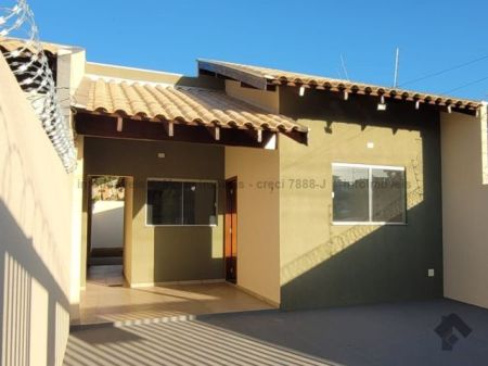 Casa-Térrea em Jardim Columbia