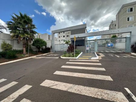 Apartamento em Jardim Seminário