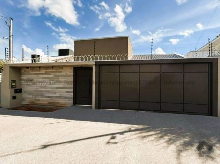 Casa-Térrea em Vila Vilas Boas