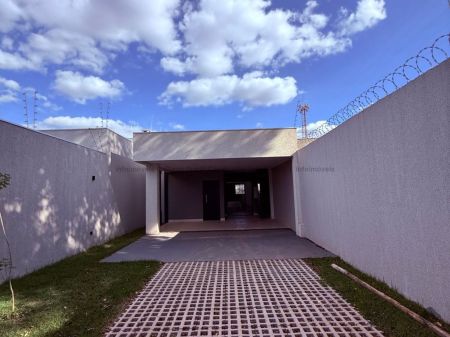 Casa-Térrea em Rita Vieira