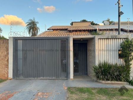 Casa-Térrea em Rita Vieira