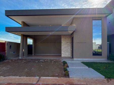 Casa-Térrea-Condomínio em Residencial Porto Royale