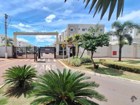 Apartamento em Pioneiros