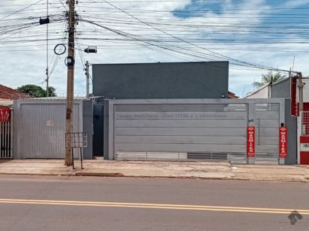 Casa Comercial em Vila Rica