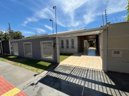 Casa-Térrea em Santo Antônio