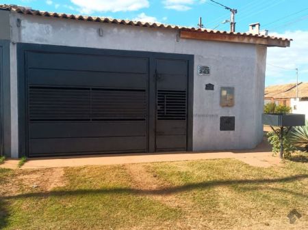 Casa-Térrea em Vila Volpe