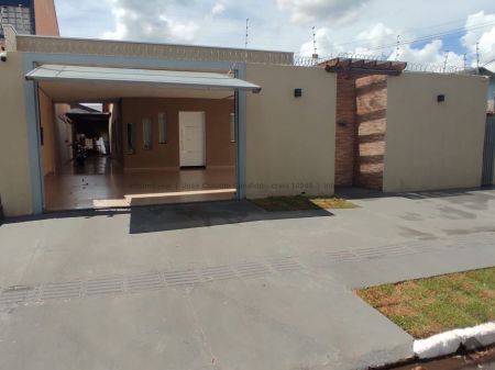 Casa-Térrea em Jardim Leblon