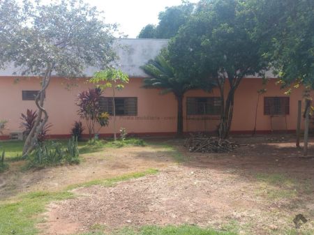 Casa-Térrea em Jardim Los Angeles