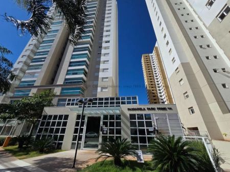 Apartamento em Royal Park