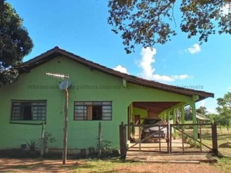 Fazenda em Zona Rural
