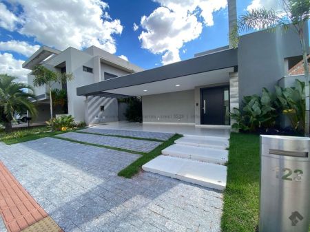 Casa-Térrea-Condomínio em Pq. Residencial Damha II